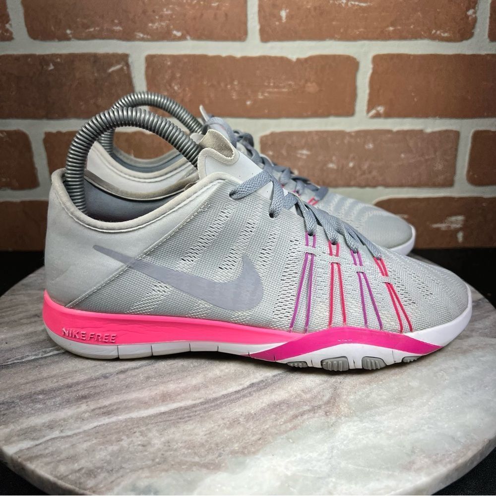 Nike Free TR6 Shoes Womens Size 6 Athletic Sneakers Gray